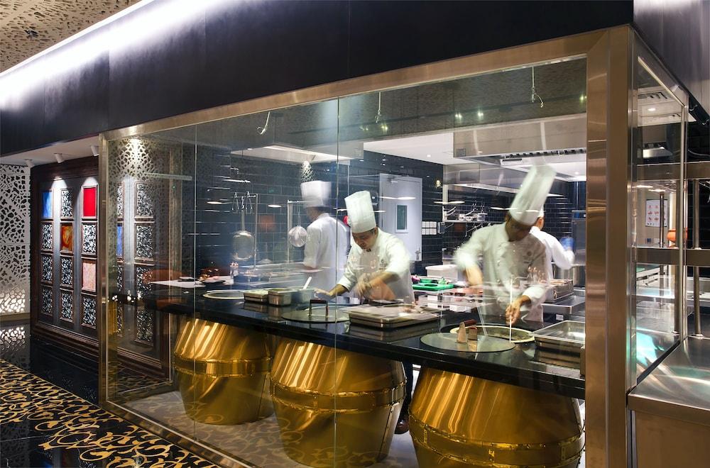 Grayton Hotel By Blazon Hotels Dubai Exteriör bild